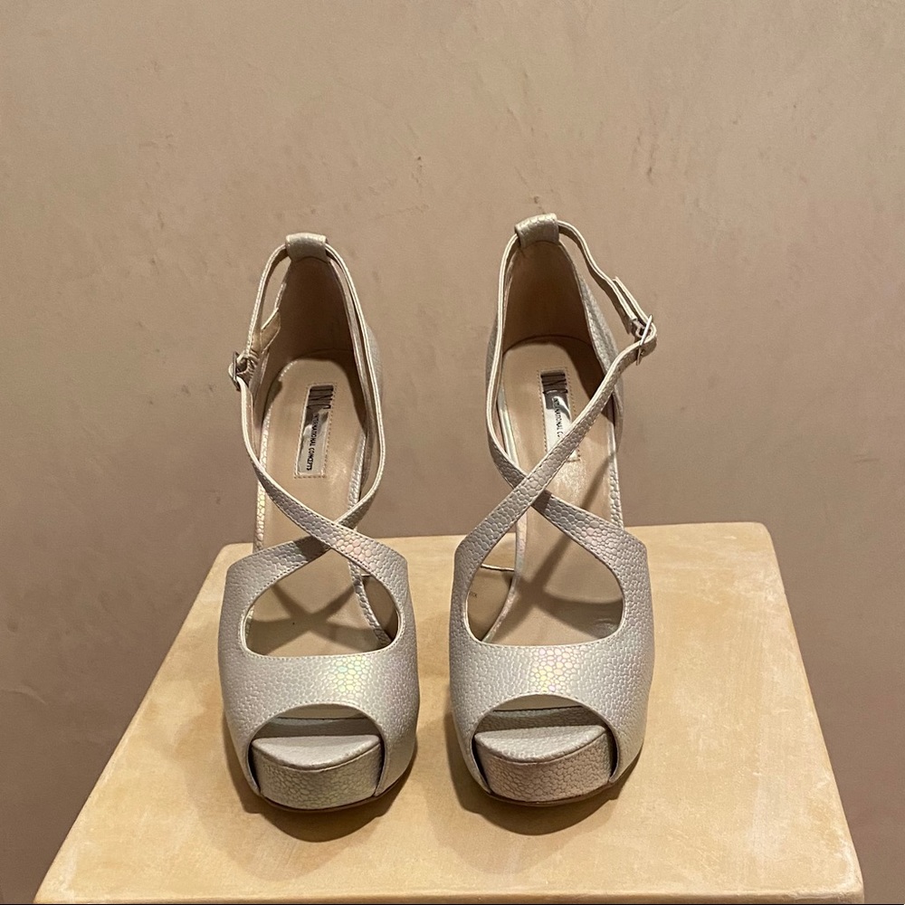 INC International Concepts platform heels